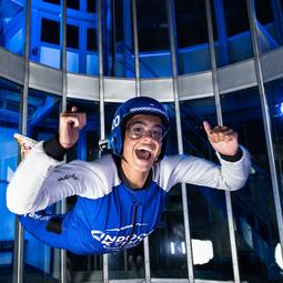Indoor skydiven